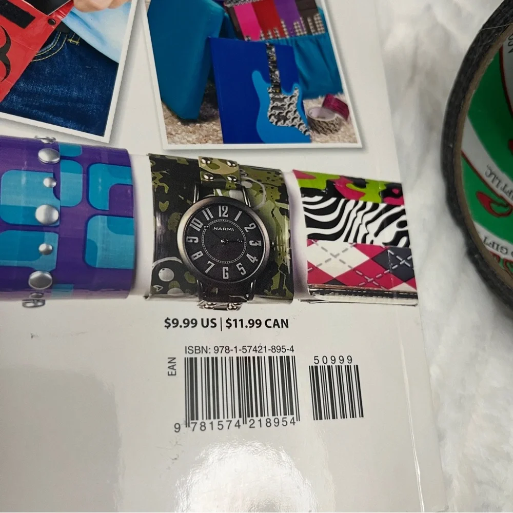 Awesome Duct Tape‎ Project Book with tape